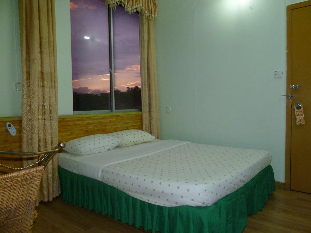 7 Hung Hung Inn Kota Kinabalu Exterior photo